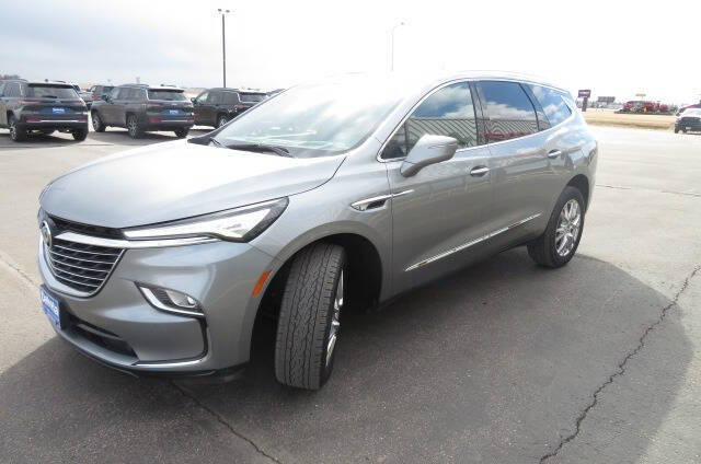 2023 Buick Enclave Premium