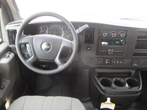 2025 Chevrolet Express 2500