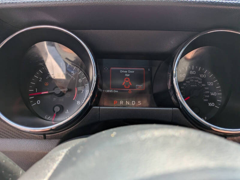 2017 Ford Mustang V6