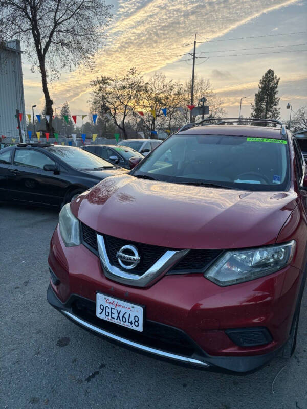 2016 Nissan Rogue SV photo 21