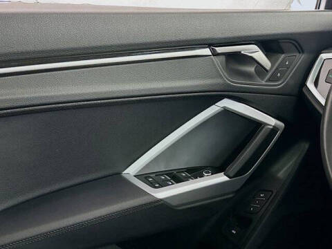 2024 Audi Q3 quattro S line Premium 45 TFSI