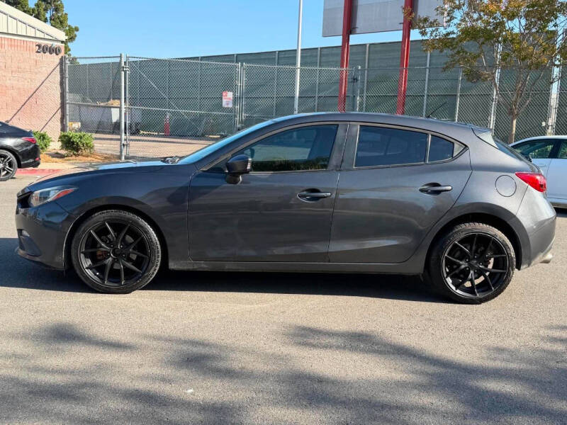 2016 Mazda MAZDA3 i Sport