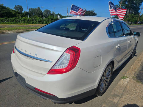 2015 Lincoln MKS