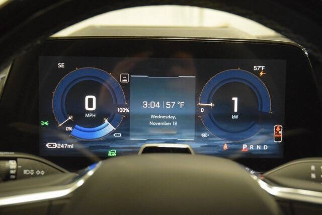 2026 Chevrolet Equinox EV LT 2