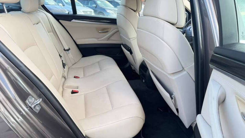 2013 BMW 5 Series 528i