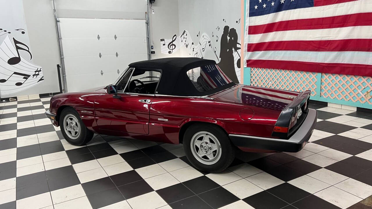 1986 Alfa Romeo Spider 16