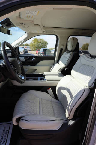 2024 Lincoln Navigator Black Label