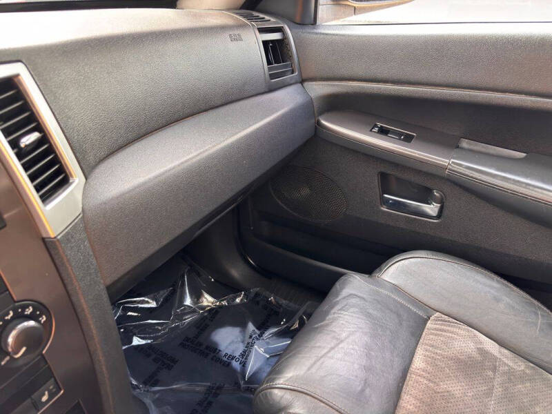 2009 Jeep Grand Cherokee SRT8