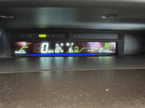 2013 Toyota Prius v Three