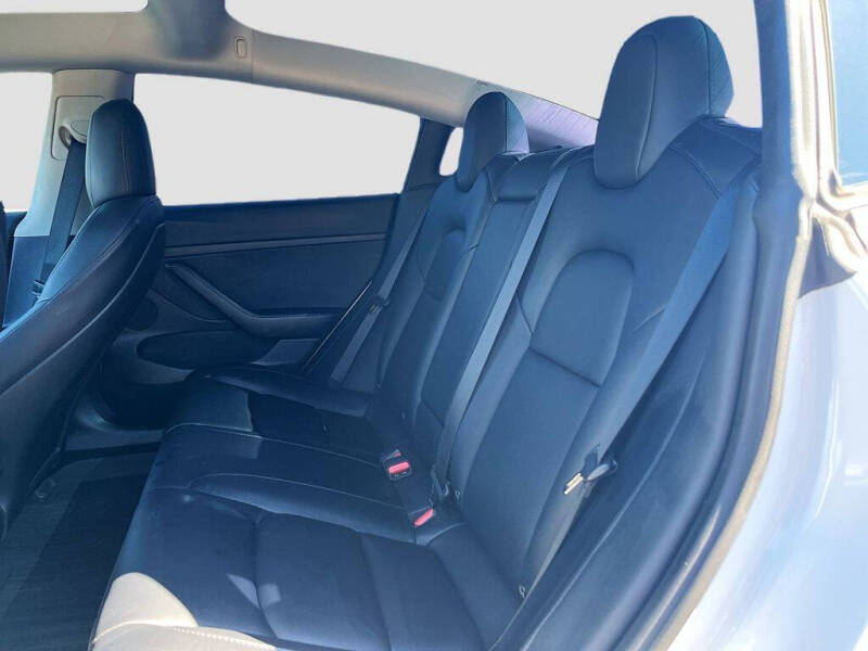 2023 Tesla Model 3 Performance