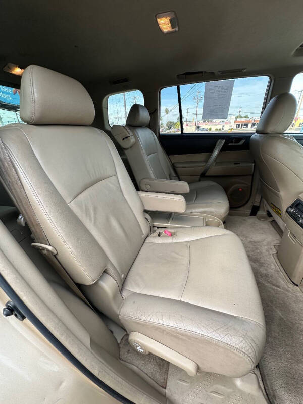 2009 Toyota Highlander Sport