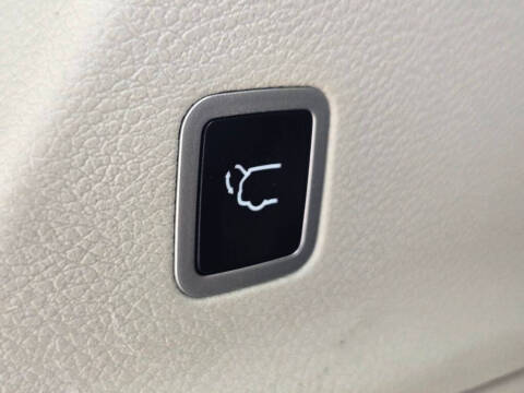 2024 Chrysler Pacifica Plug-In Hybrid Select