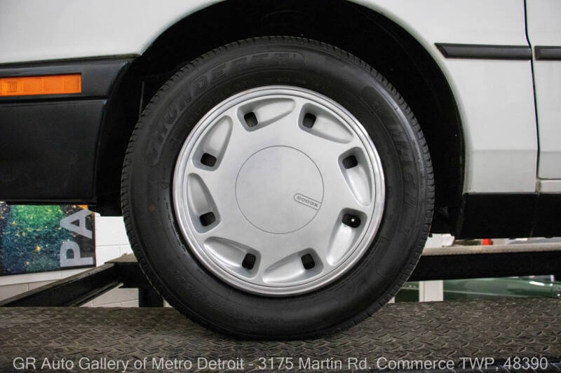 1991 Dodge Shadow Highline