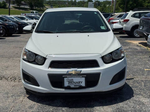 2016 Chevrolet Sonic LT Auto