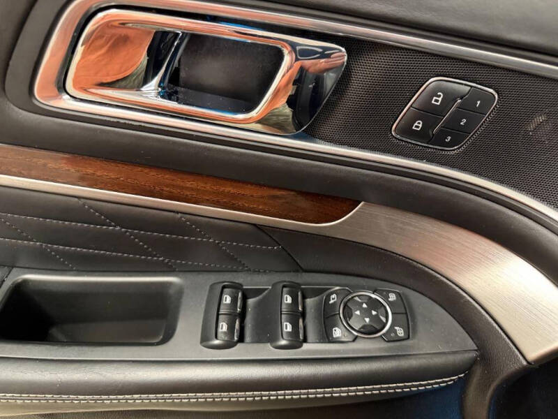 2017 Ford Explorer Platinum