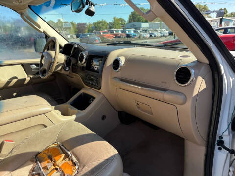 2004 Ford Expedition Eddie Bauer