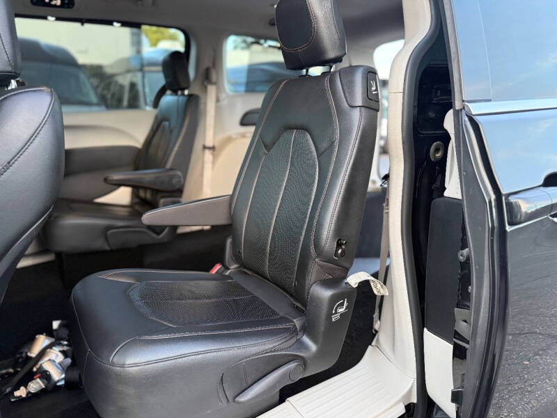 2018 Chrysler Pacifica Touring L