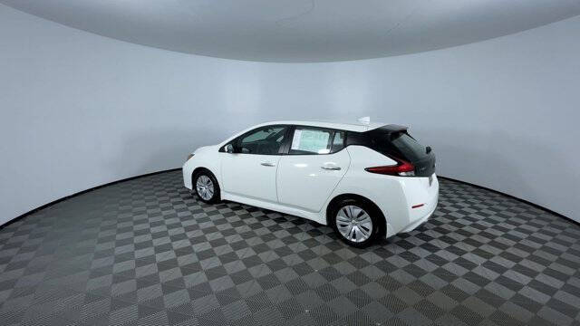 2025 Nissan LEAF S