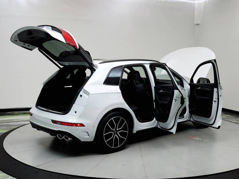 2023 Audi SQ5 3.0T quattro Prestige