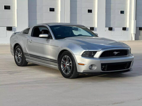 2014 Ford Mustang for sale at AutoPlaza in Hollywood FL