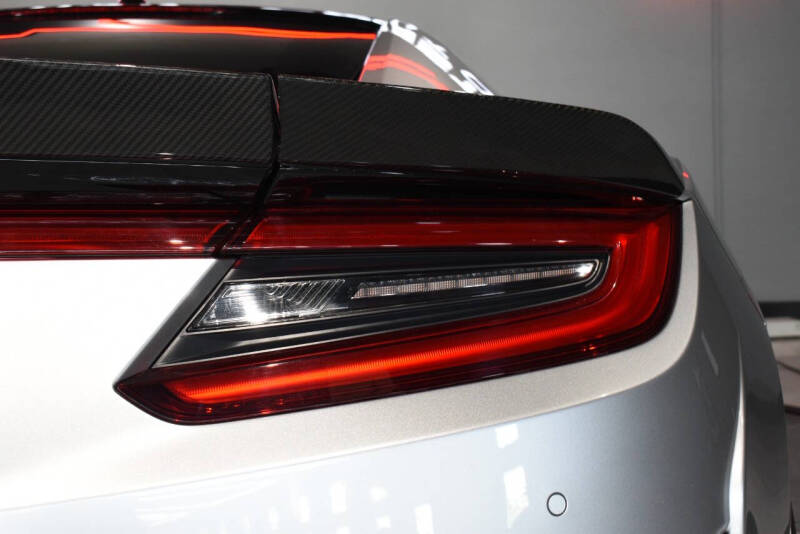 2017 Acura NSX SH-AWD Sport Hybrid