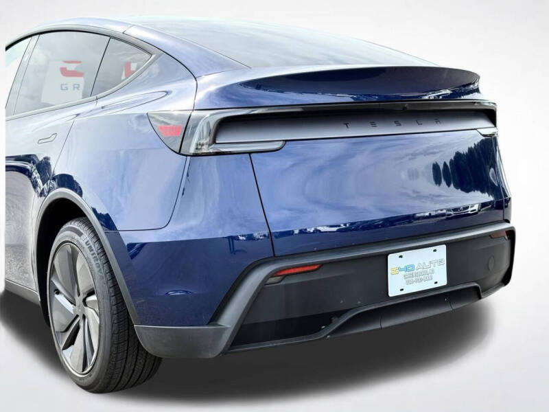 2026 Tesla Model Y Premium