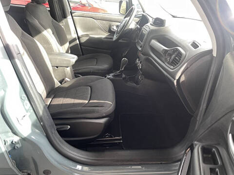 2017 Jeep Renegade Altitude