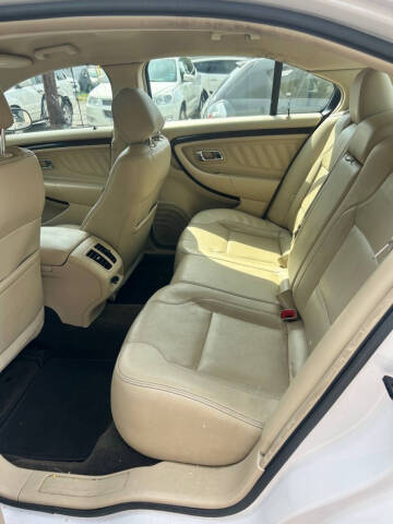 2013 Ford Taurus Limited