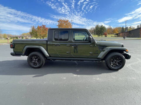2023 Jeep Gladiator Sport