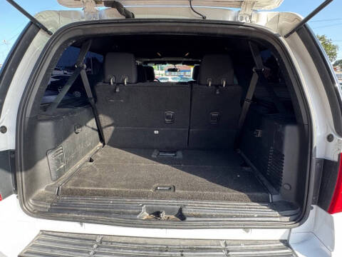 2017 Ford Expedition EL XLT