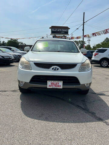 2010 Hyundai Veracruz for sale at Valley Auto Finance in Girard OH