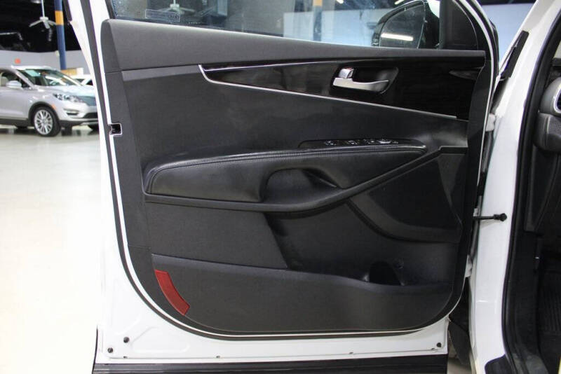 2020 Kia Sorento LX V6