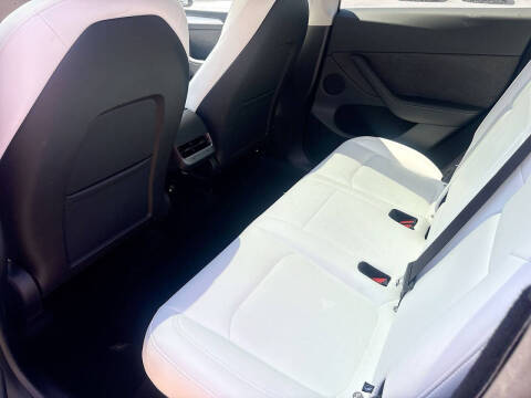 2025 Tesla Model Y Long Range