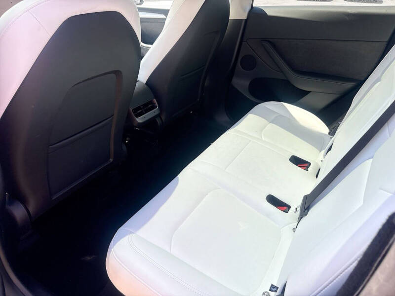 2025 Tesla Model Y Long Range