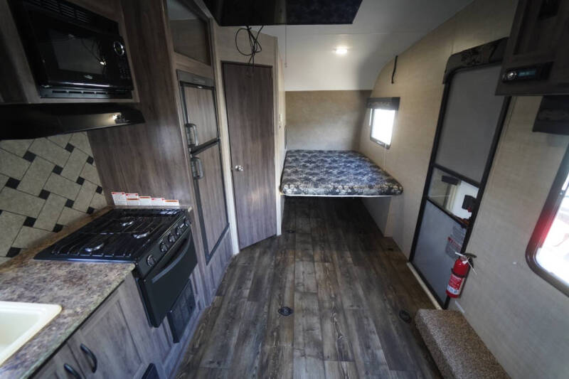 2020 Pacific Coachworks Sandsport 2114