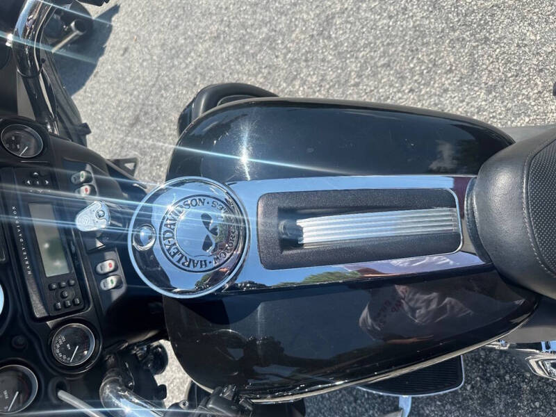 2009 Harley-Davidson FLHTCU -