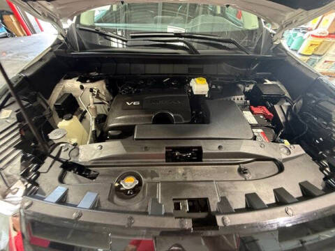 2022 Nissan Pathfinder SL