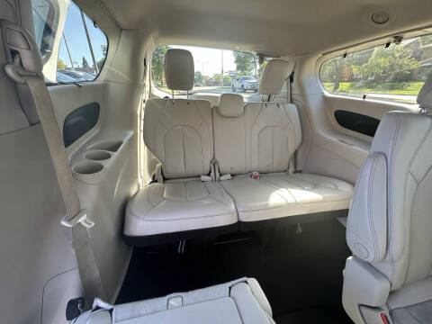 2021 Chrysler Pacifica Touring L