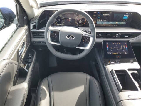 2025 Infiniti QX80 Pure