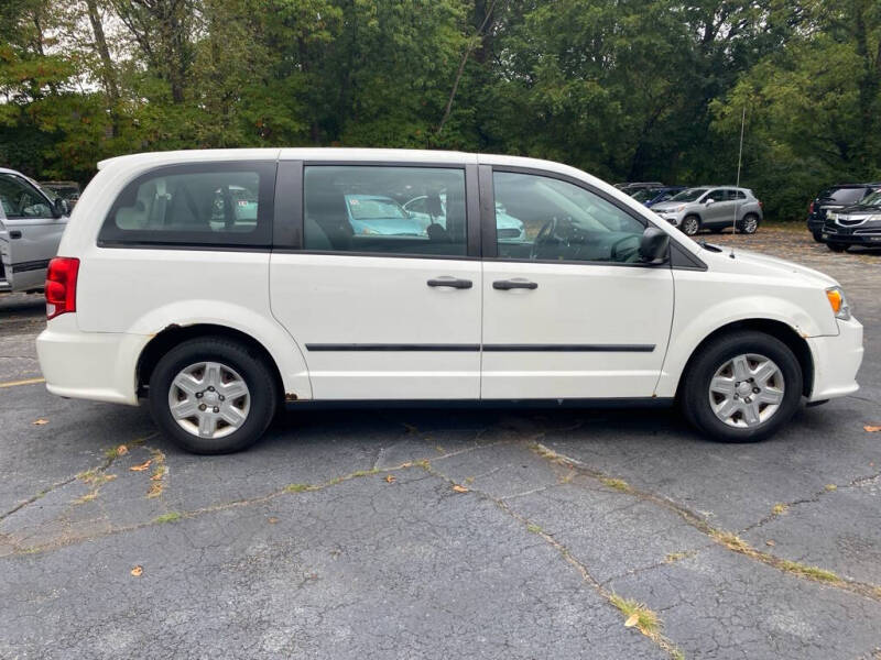 2013 Dodge Grand Caravan SE