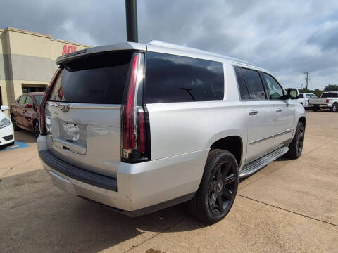 2016 Cadillac Escalade ESV Luxury Collection