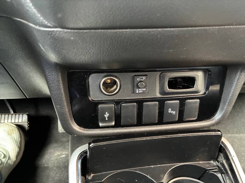 2019 Mitsubishi Outlander SE