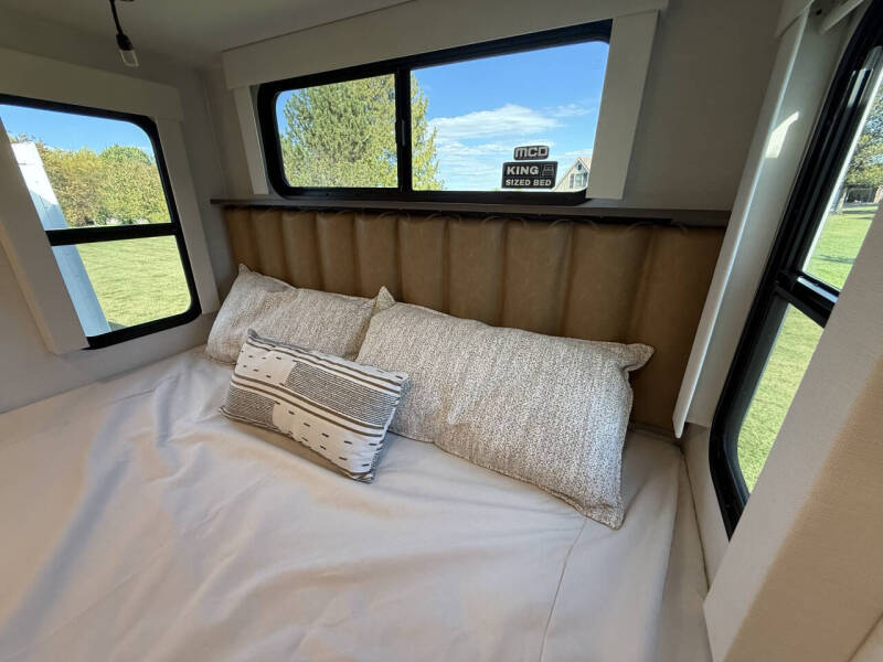 2026 Alliance RV Paradigm