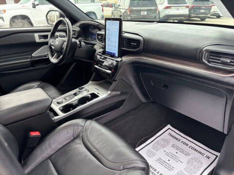 2022 Ford Explorer Hybrid Platinum