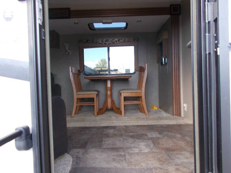 2014 Coachmen RV Liberty Edition