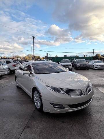 2014 Lincoln MKZ