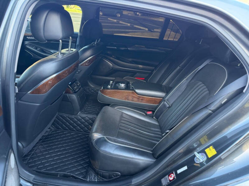 2017 Genesis G90 3.3T Premium