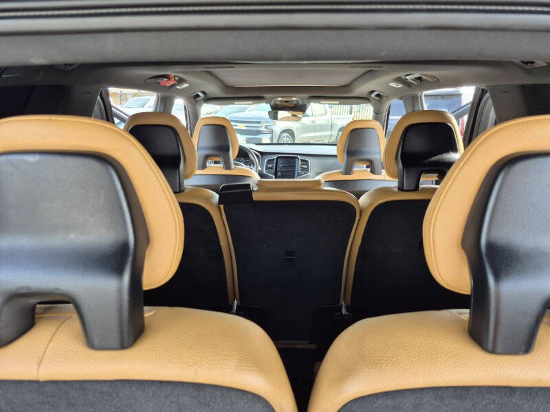 2018 Volvo XC90 T5 Momentum 7-Passenger