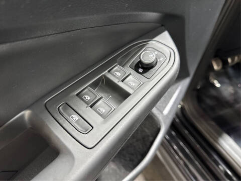 2023 Volkswagen Golf GTI SE