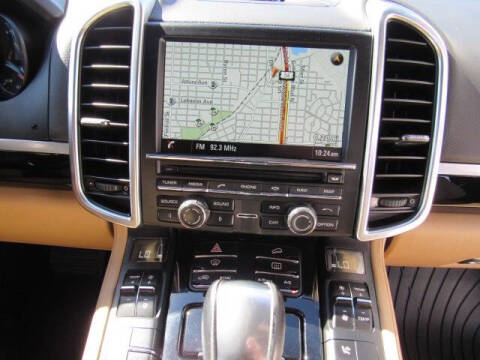 2014 Porsche Cayenne Platinum